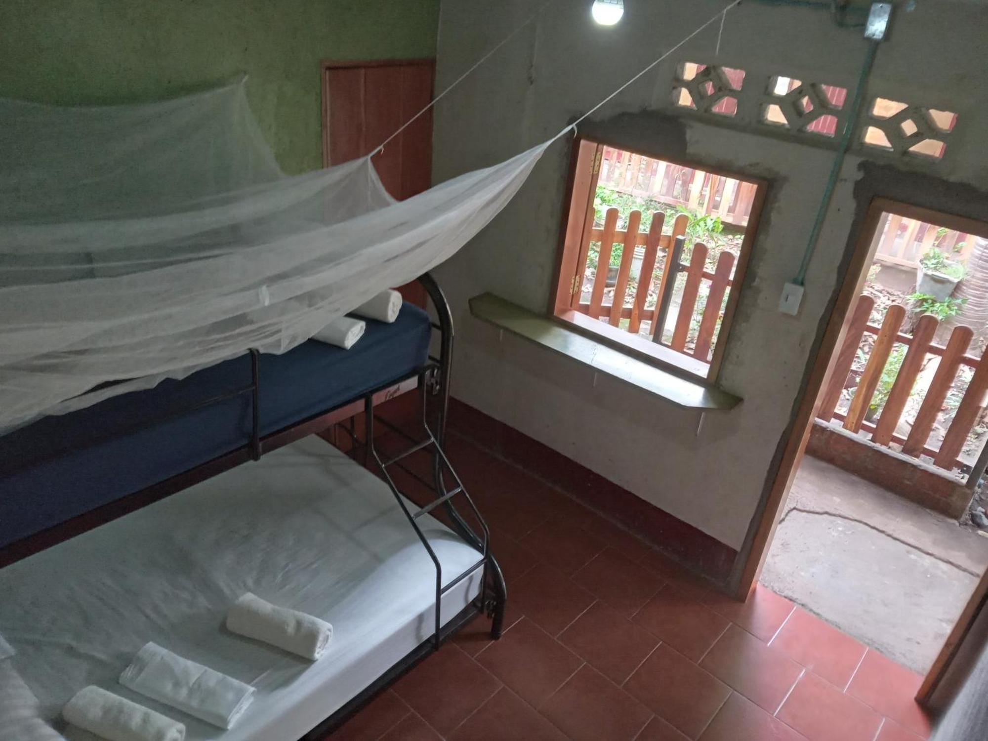 B&B, Family Run Homestay, Hospedaje La Penita Altagracia Exterior foto