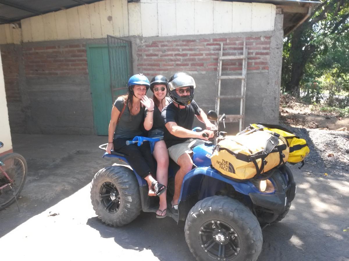 B&B, Family Run Homestay, Hospedaje La Penita Altagracia Exterior foto